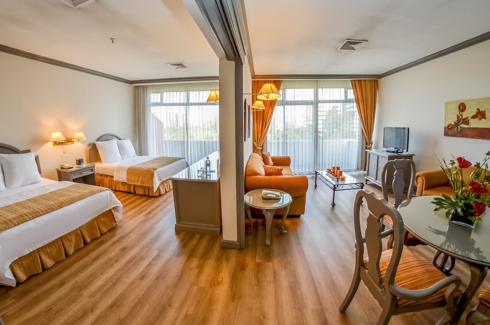 Hotel Santander Plaza 30/60