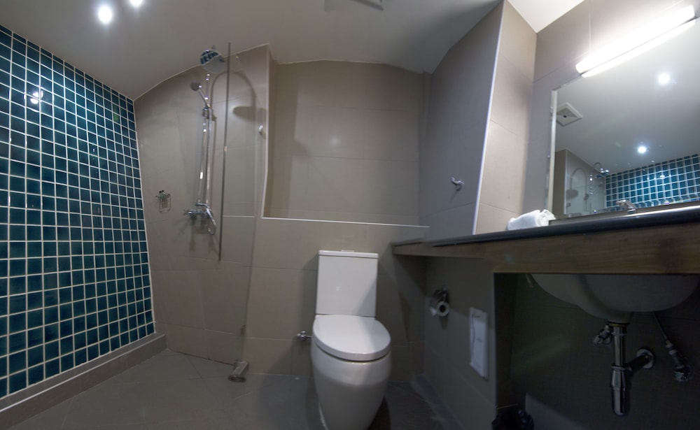 Chawlada Hotel 33/37
