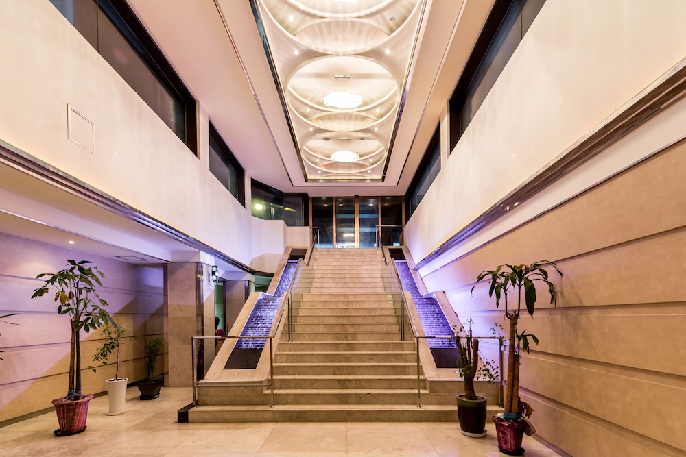 Hotel Tirol 25/34