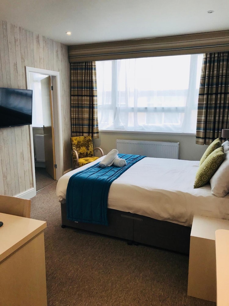 St. Ives Hotel 16/50