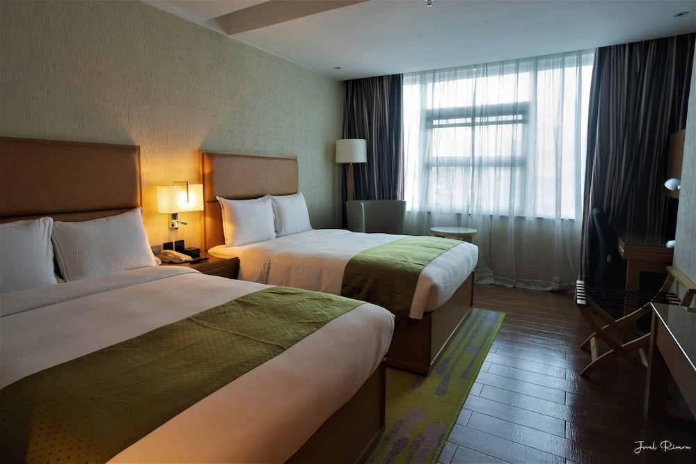 Holiday Inn Baguio City Centre 5/25