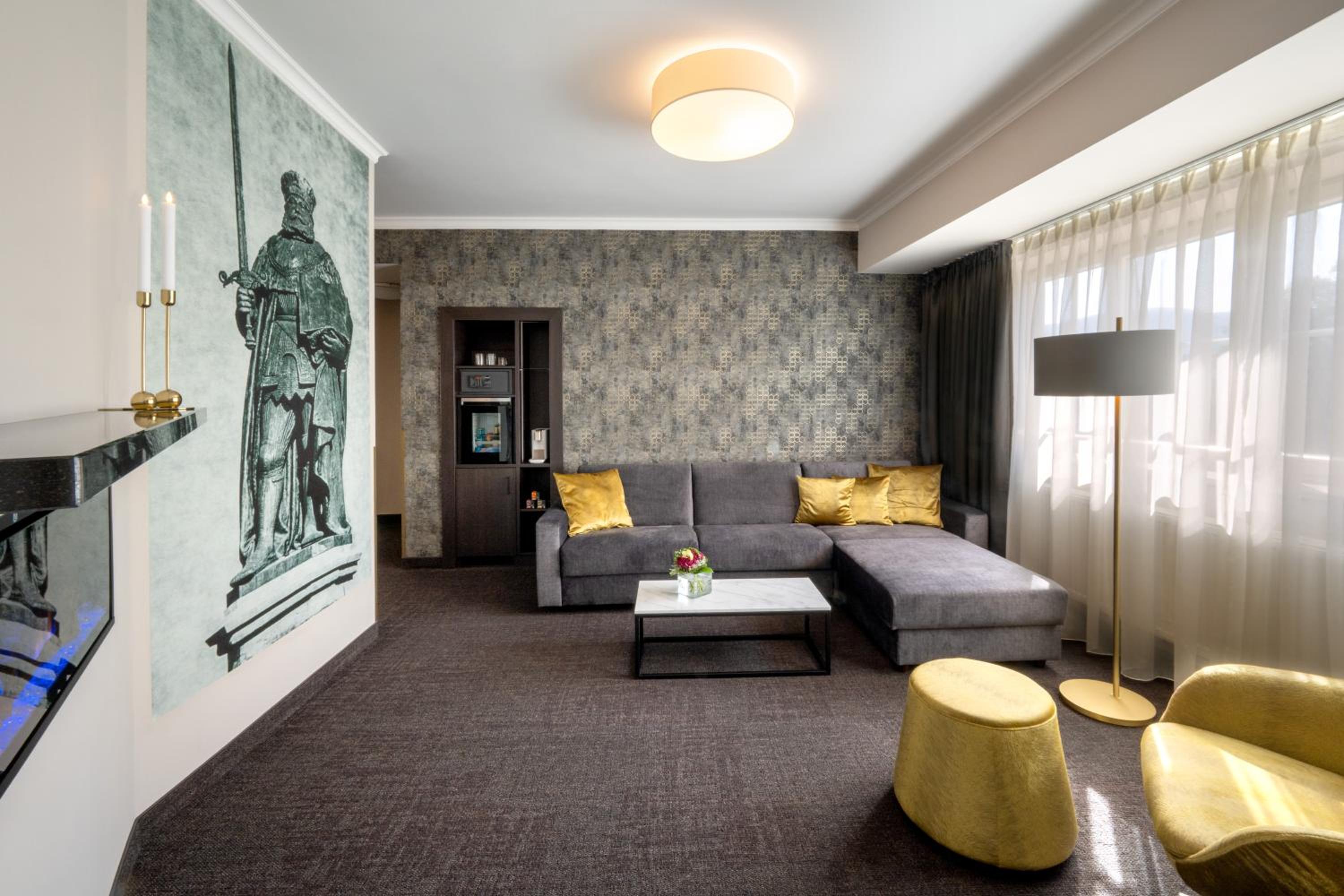Hotel Schwarzer Bar Jena 32/50