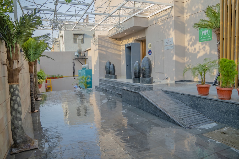 Zip by Spree Hotels Chakan 25/50