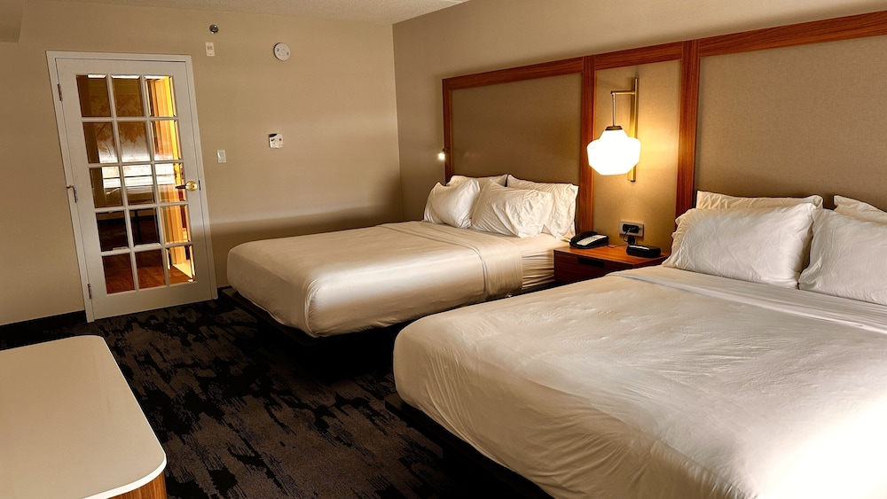Newmarket Hotel And Suites 19/66