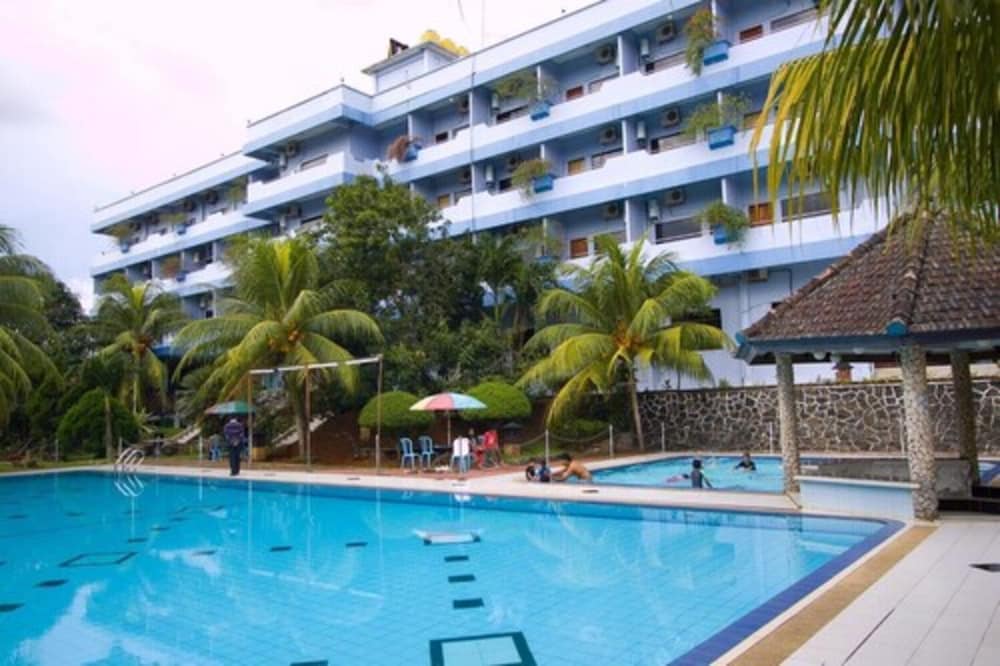 Pelangi Hotel 9/51