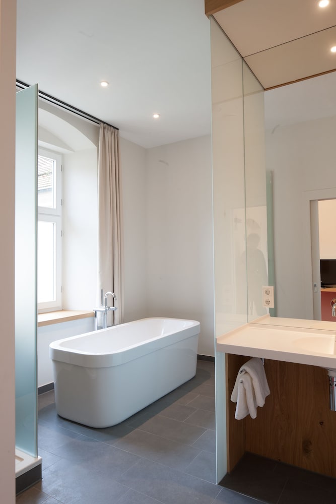 Kloster Holzen Hotel 29/32
