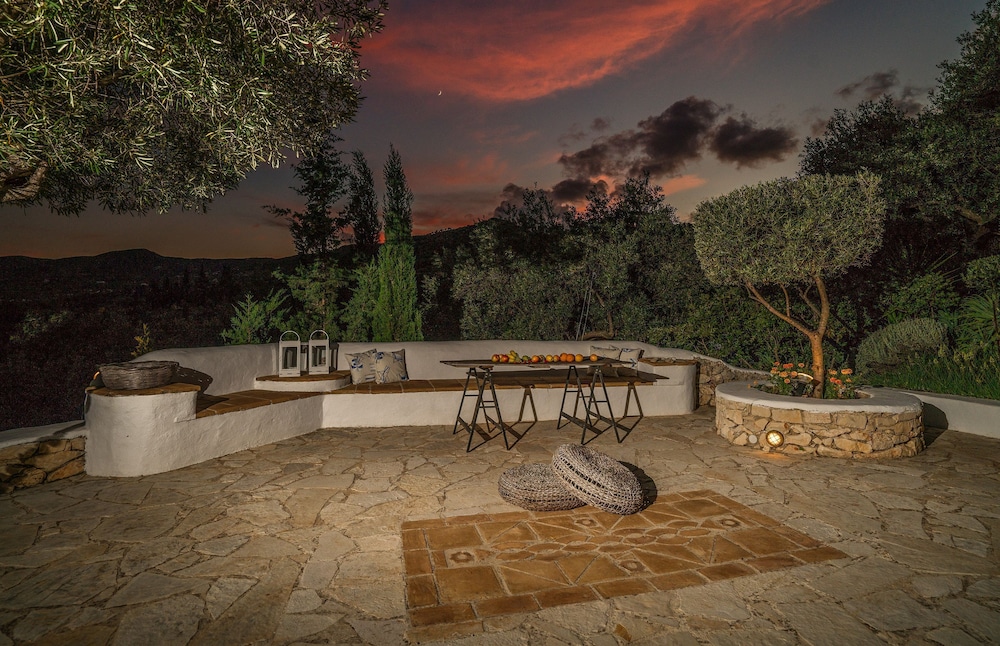 Askos Villa 25/35