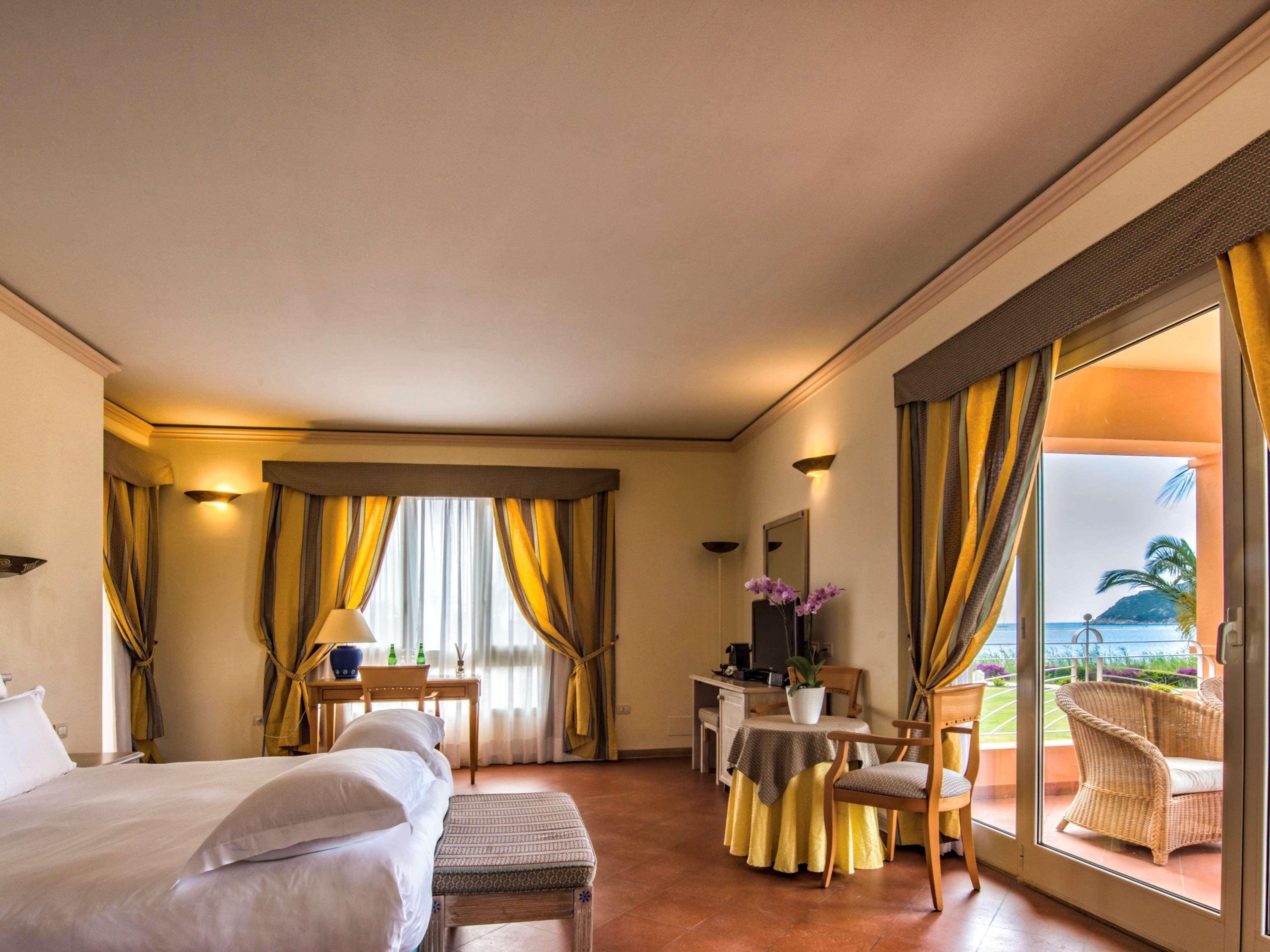 Deluxe, Double Bed, Bay View
