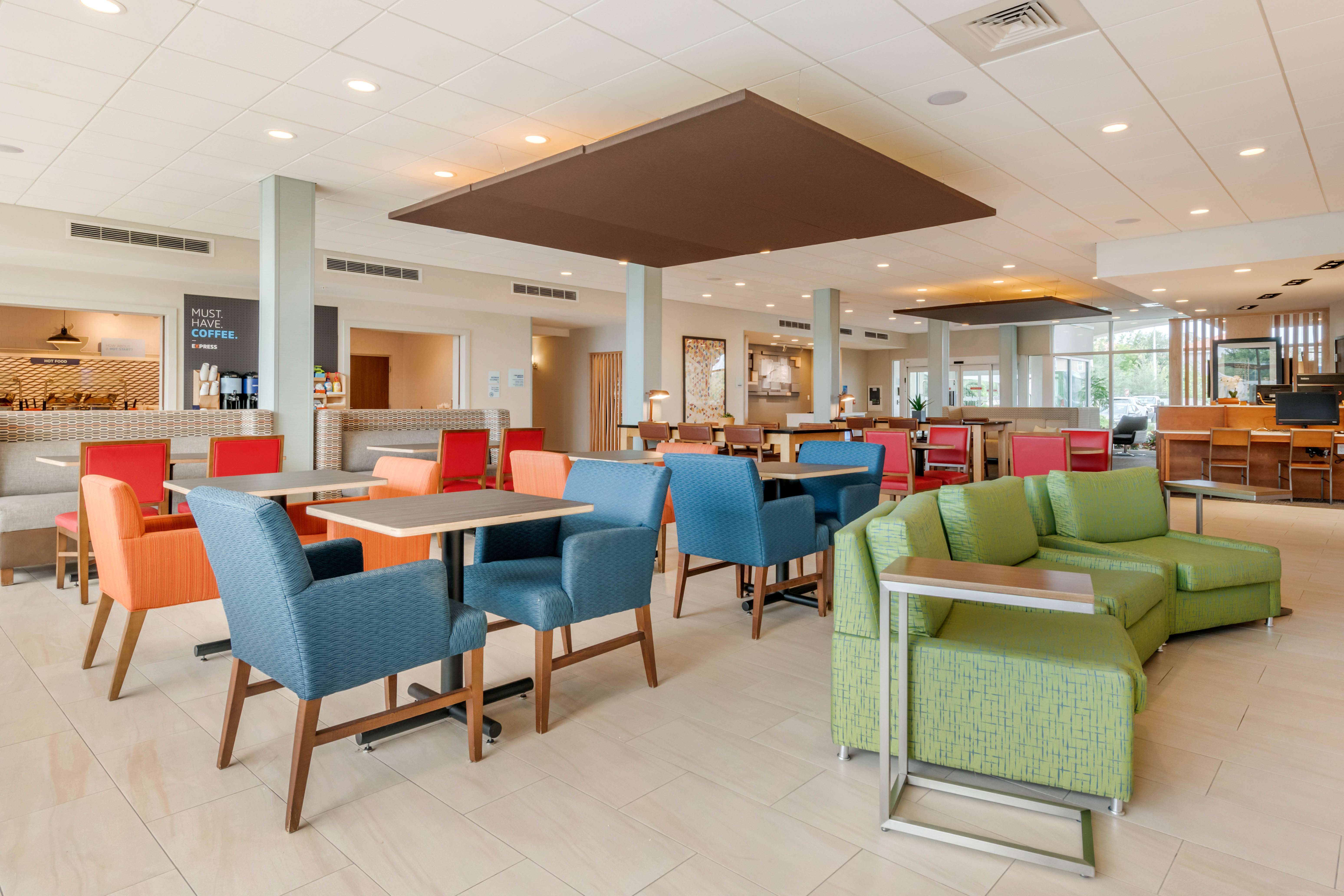 Holiday Inn Express Suites St Petersburg Seminole Area 55/74