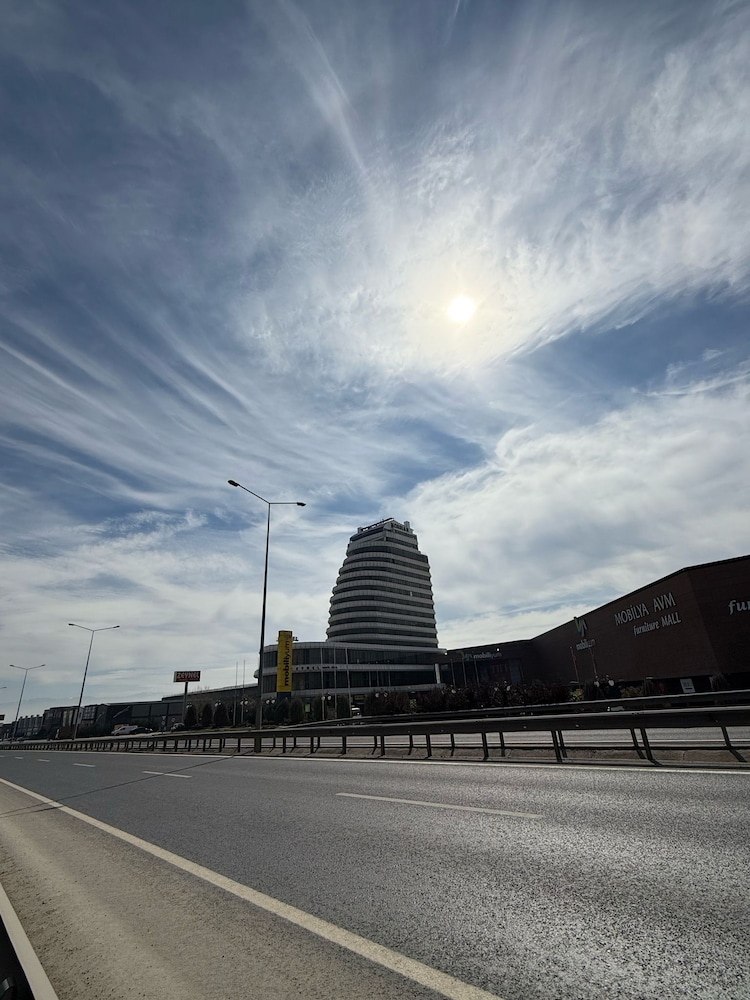 Morrian Hotel 35/50
