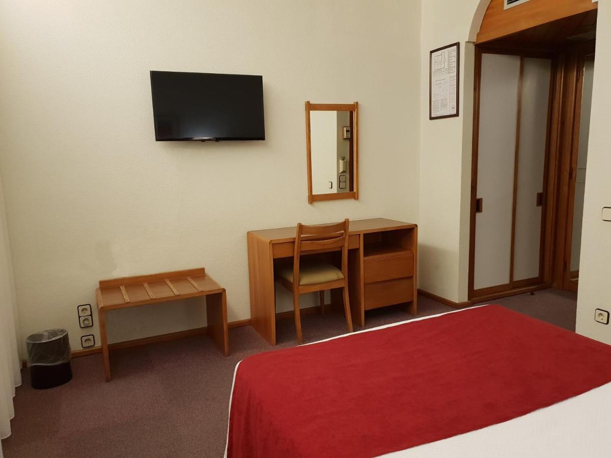 Hotel Luso Brasileiro 5/16