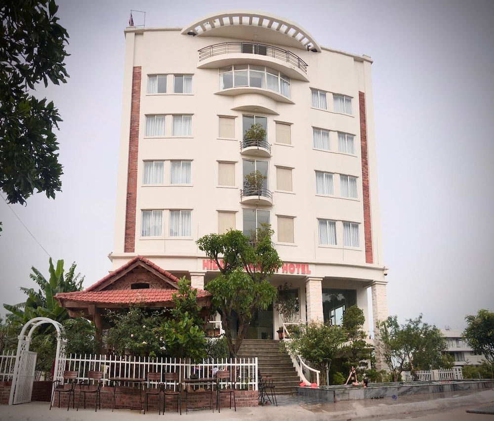 Hidden Charm Hotel 6/50