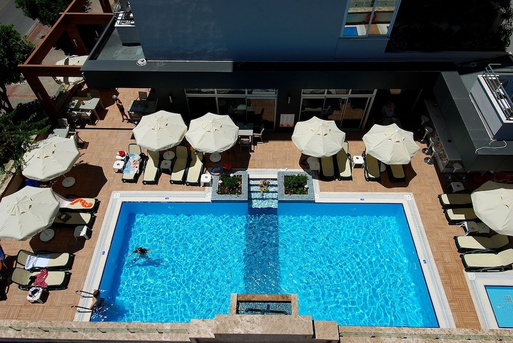 Hatipoglu Beach Hotel 35/66