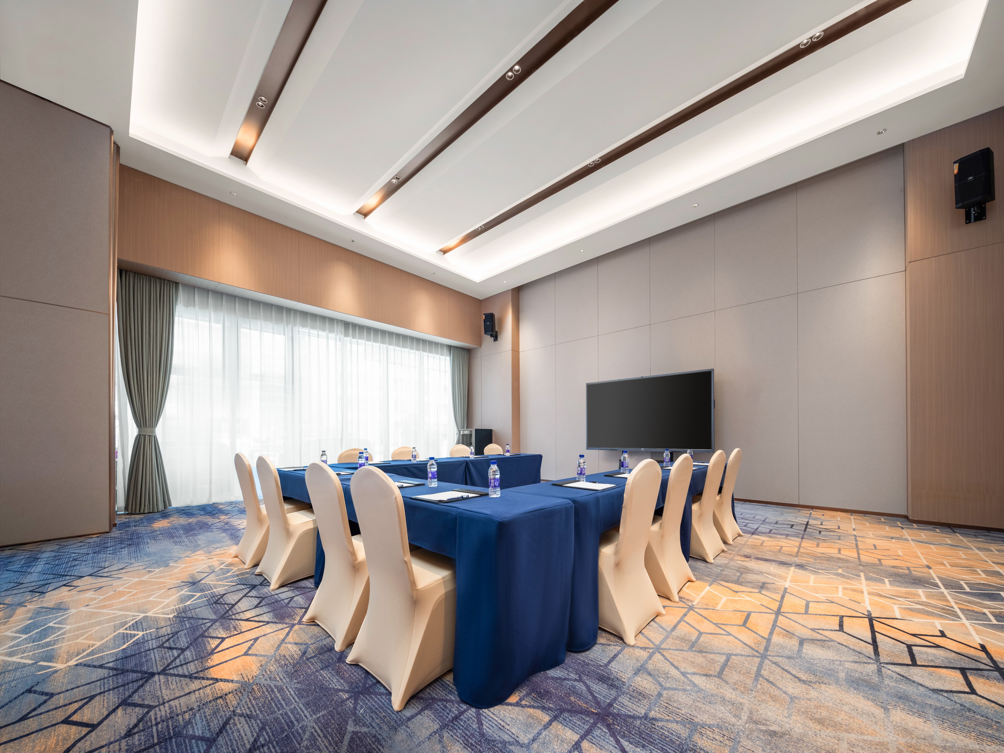 Holiday Inn Express Beijing Zhongguancun Tech Park 42/49