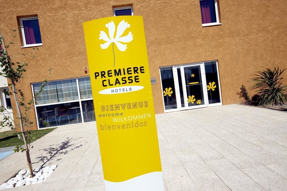 PREMIERE CLASSE ISTRES 7/41