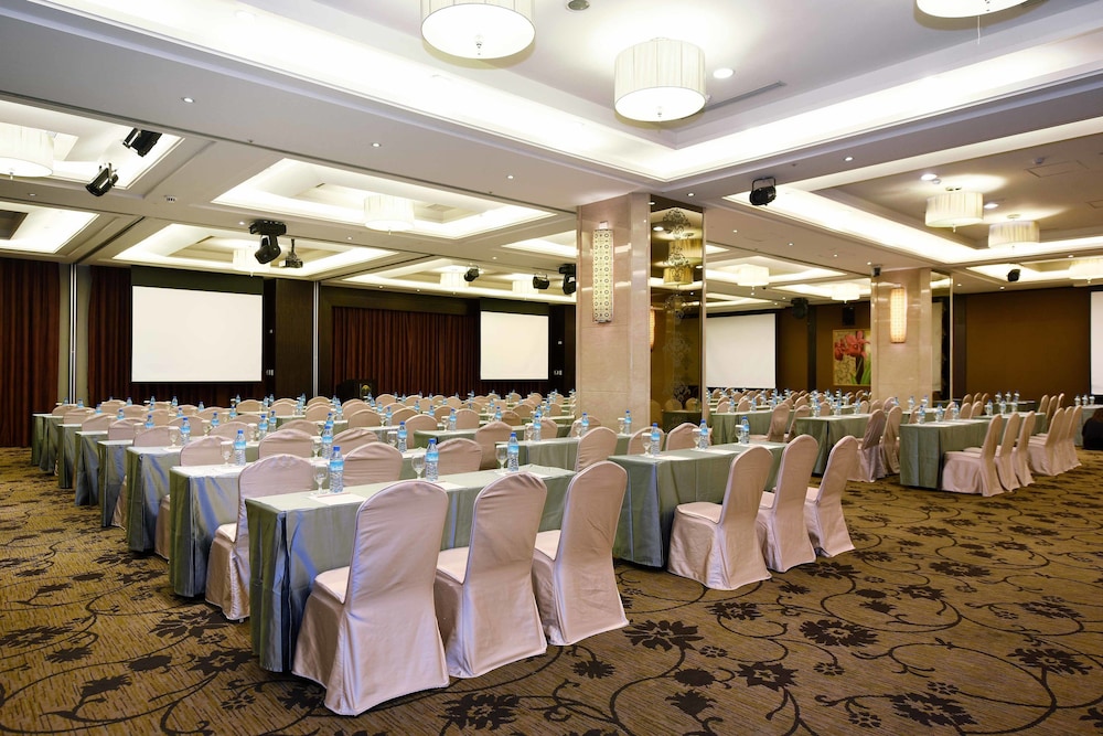 FULLON HOTEL LINKOU 18/22