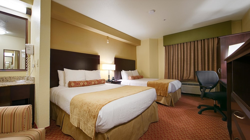 Spark by Hilton Orlando near SeaWorld 13/39