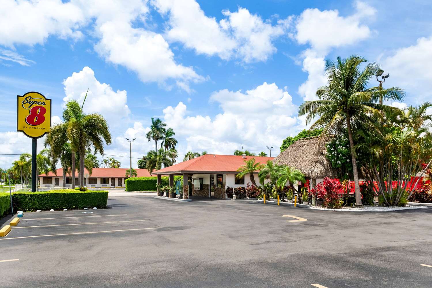Super 8 by Wyndham, Florida City/Homestead/Everglades 19/24