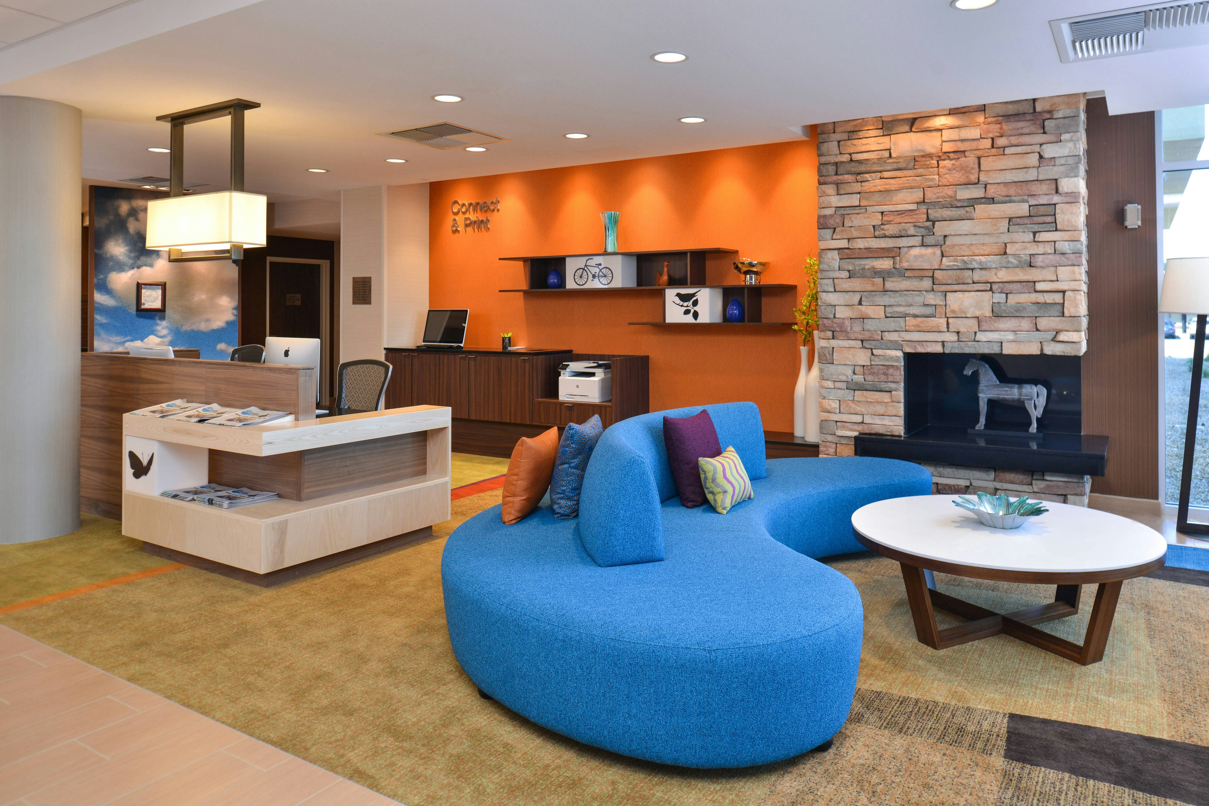 Fairfield Inn And Suites By Marriott Sacramento Airport Woodland 24/44