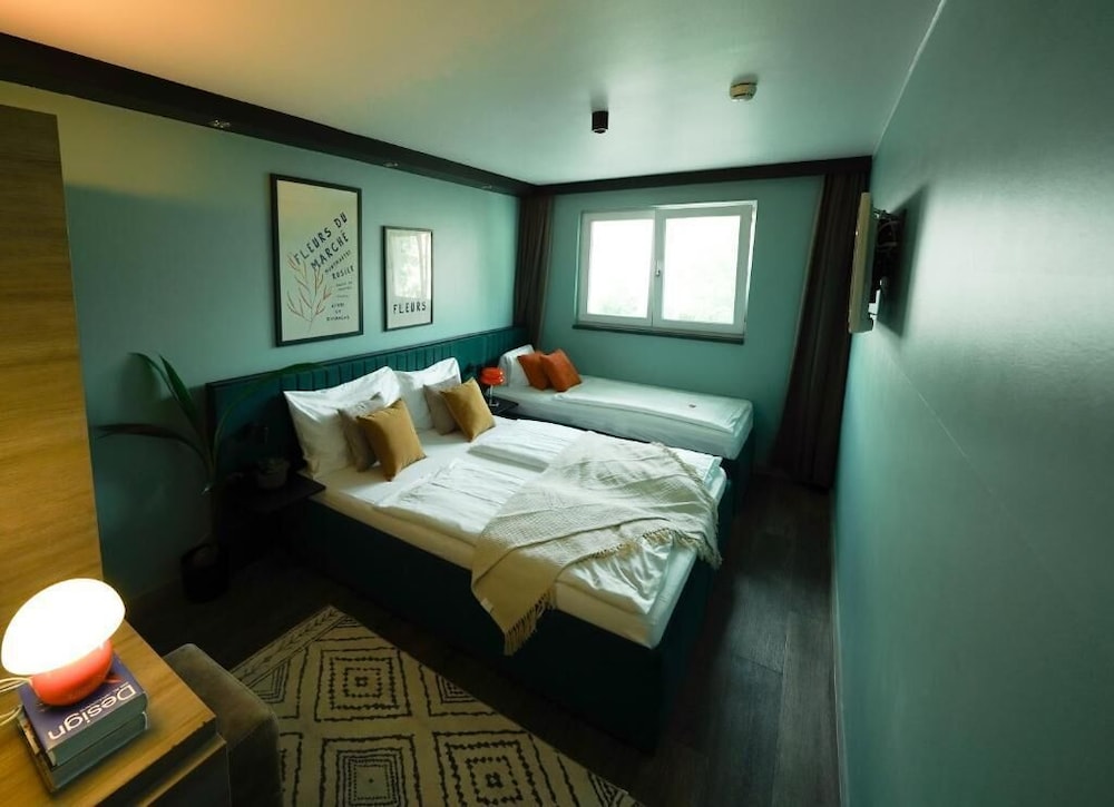 Smart Hotel Schonbrunn 63/63