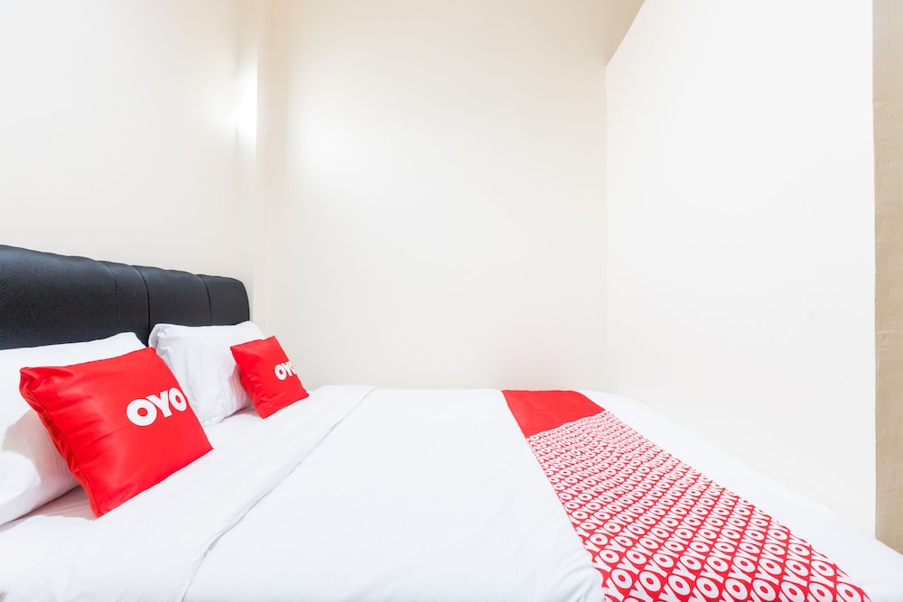OYO 1435 Residence 446 8/15