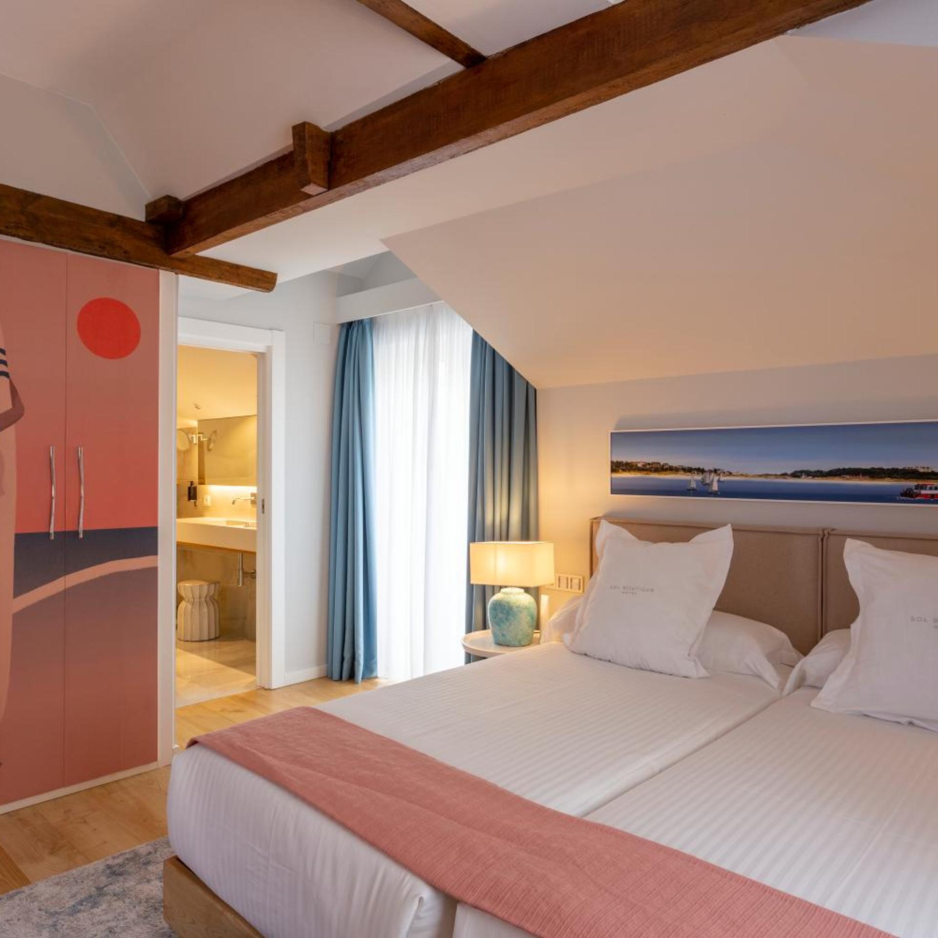 Standard, Double or Twin Bed, Balcony