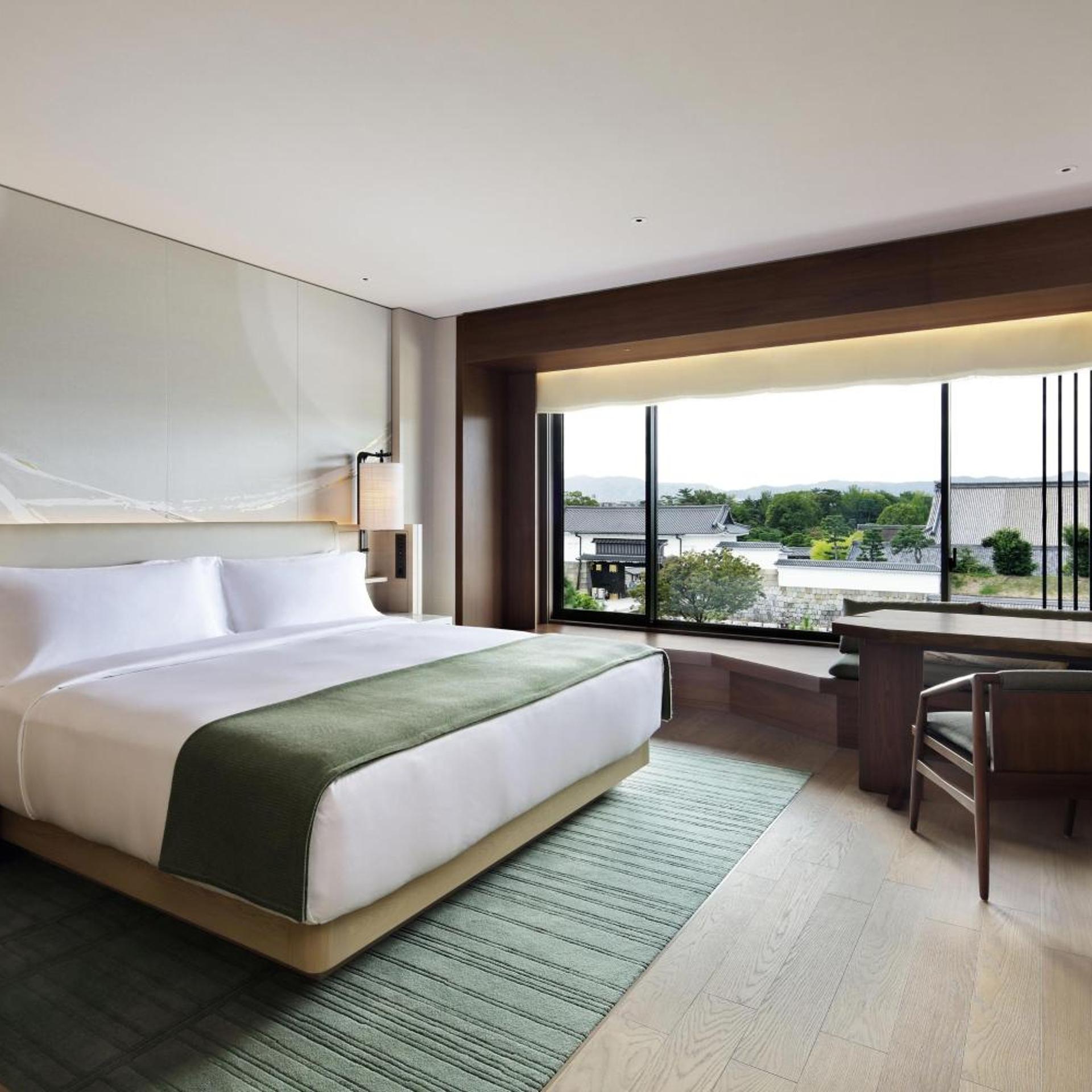 Room, King Bed, Nidge View