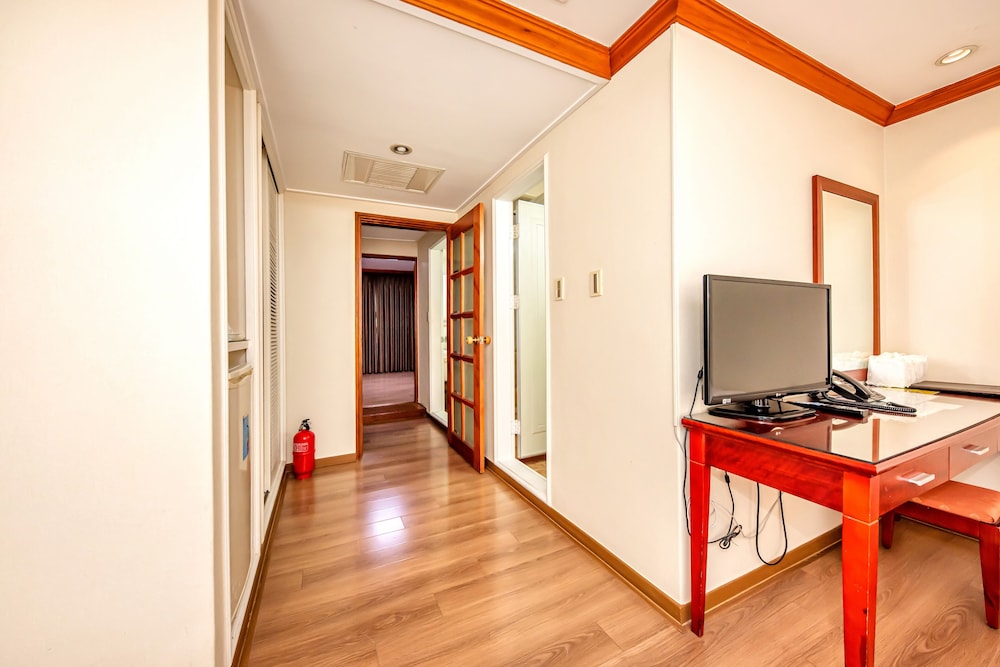 Samhaein Tourist Hotel 37/46