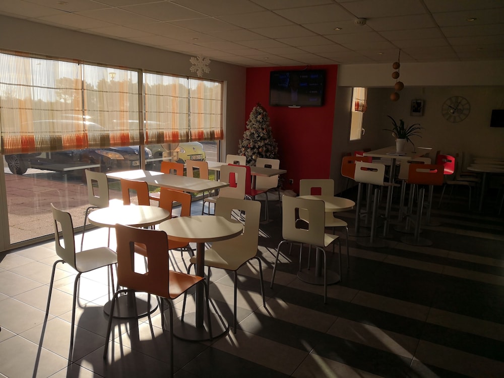 PREMIERE CLASSE ISTRES 30/41