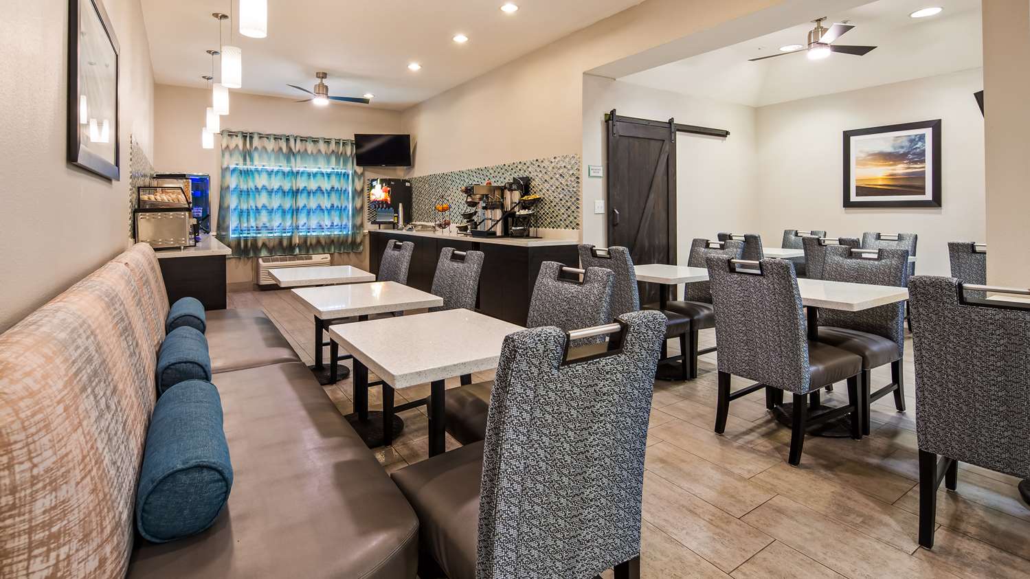 Best Western Mayport Inn & Suites 29/34