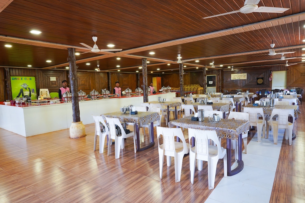 HOTEL KUMAR PLAZA 28/50