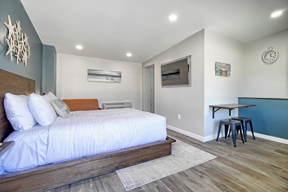 Deluxe, Queen Bed