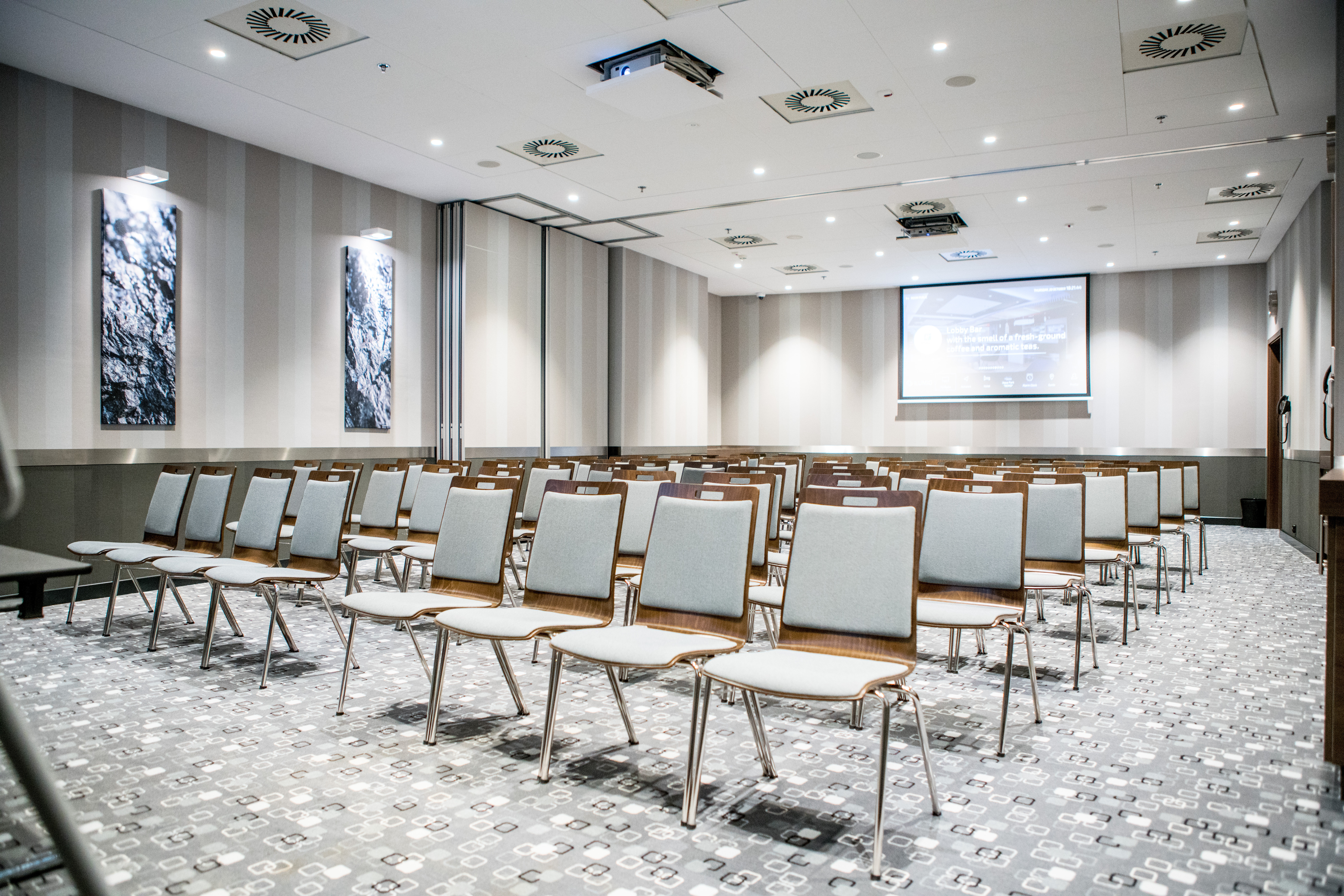 HOLIDAY INN DABROWA GORNICZA 64/75