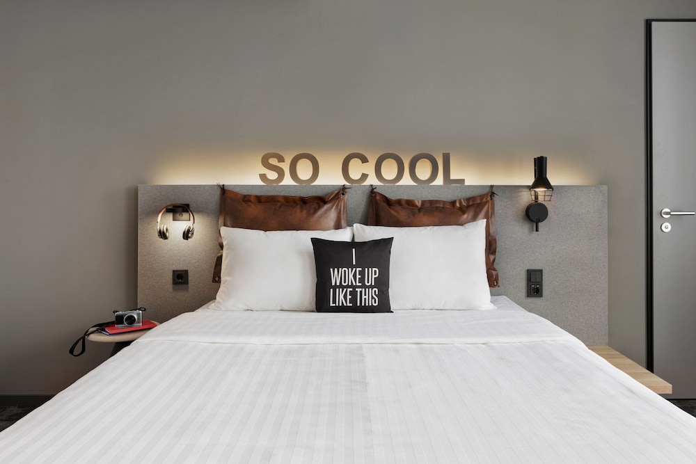 Moxy Duesseldorf City 16/50
