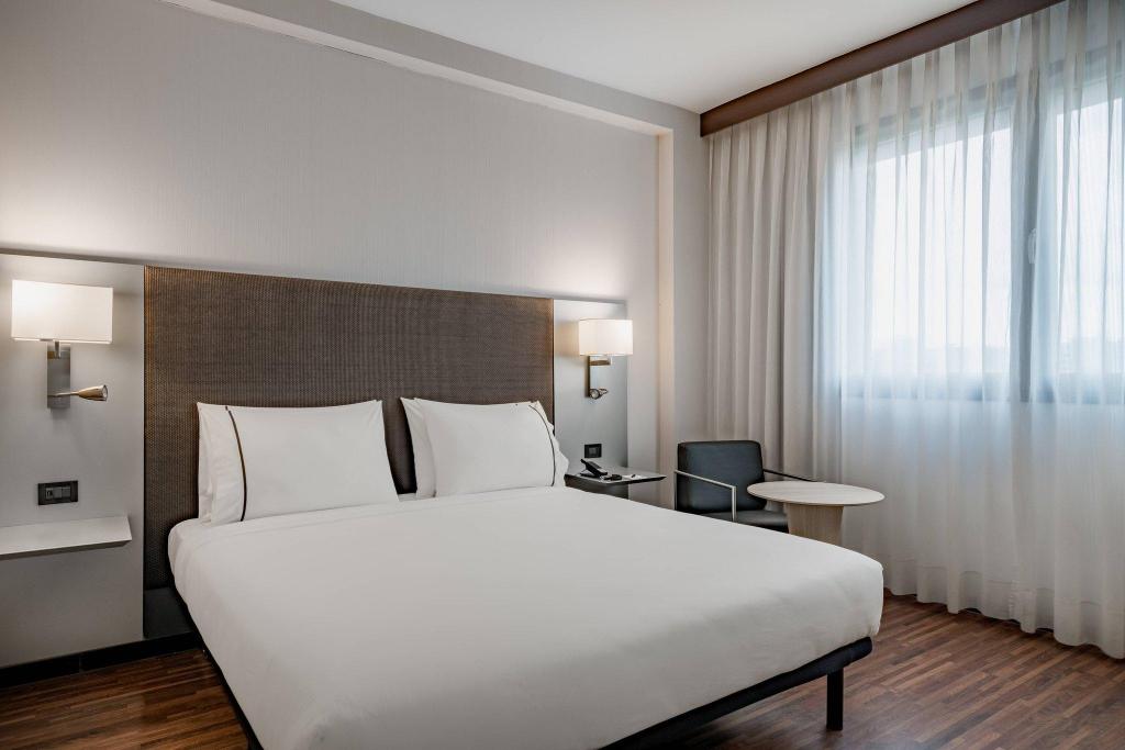 1 Bedroom, Junior Suite, King Bed