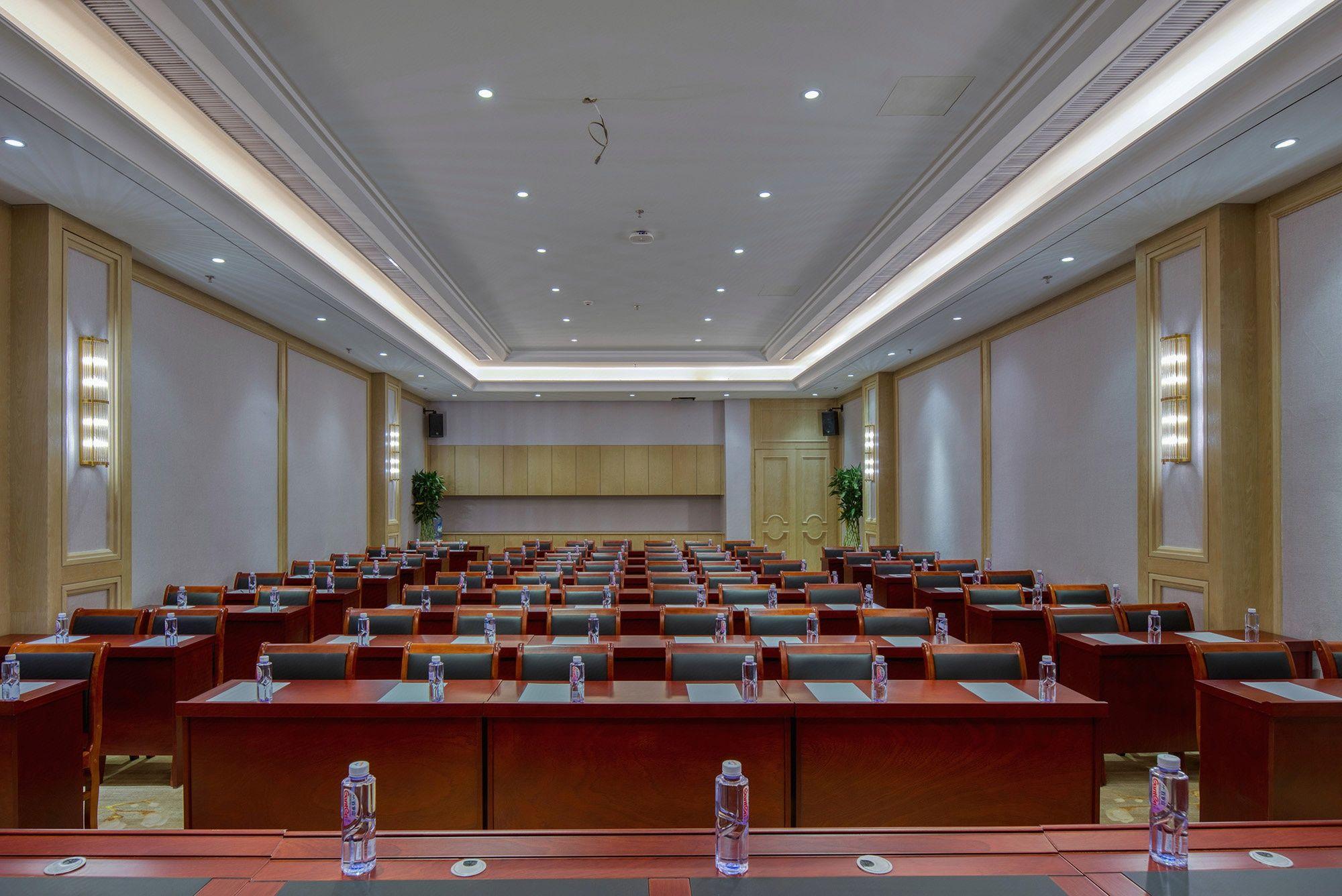 Vienna Hotel (Beijing Changping Science and Technology Park) 41/48