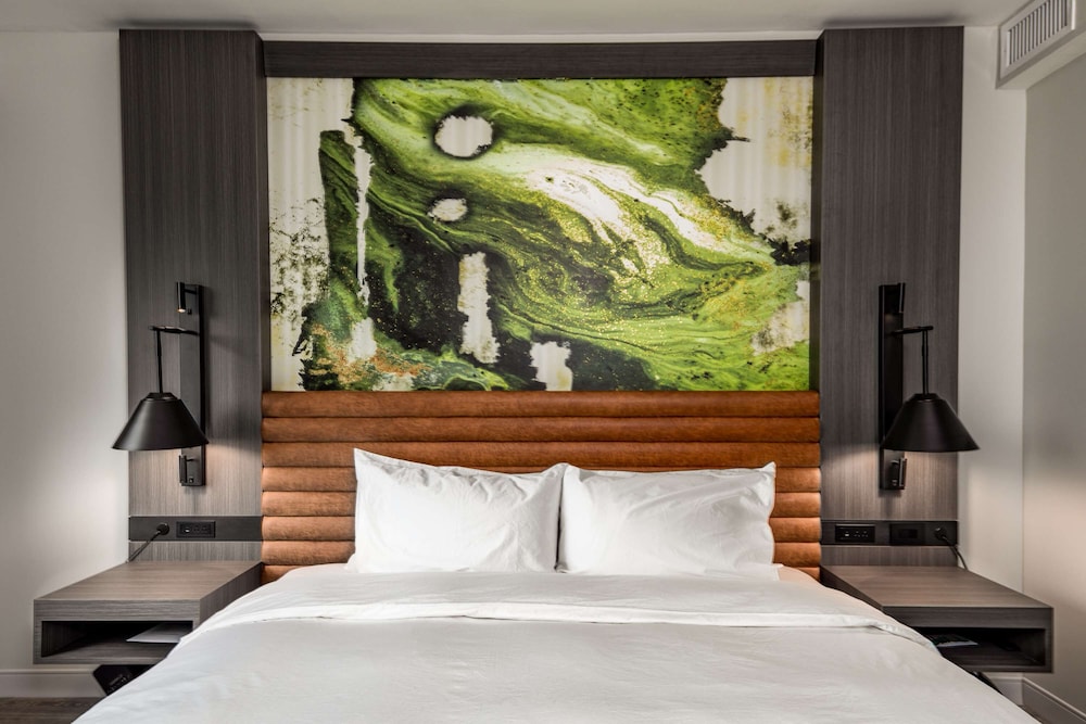 Hyatt Centric Charlotte/Southpark 11/50