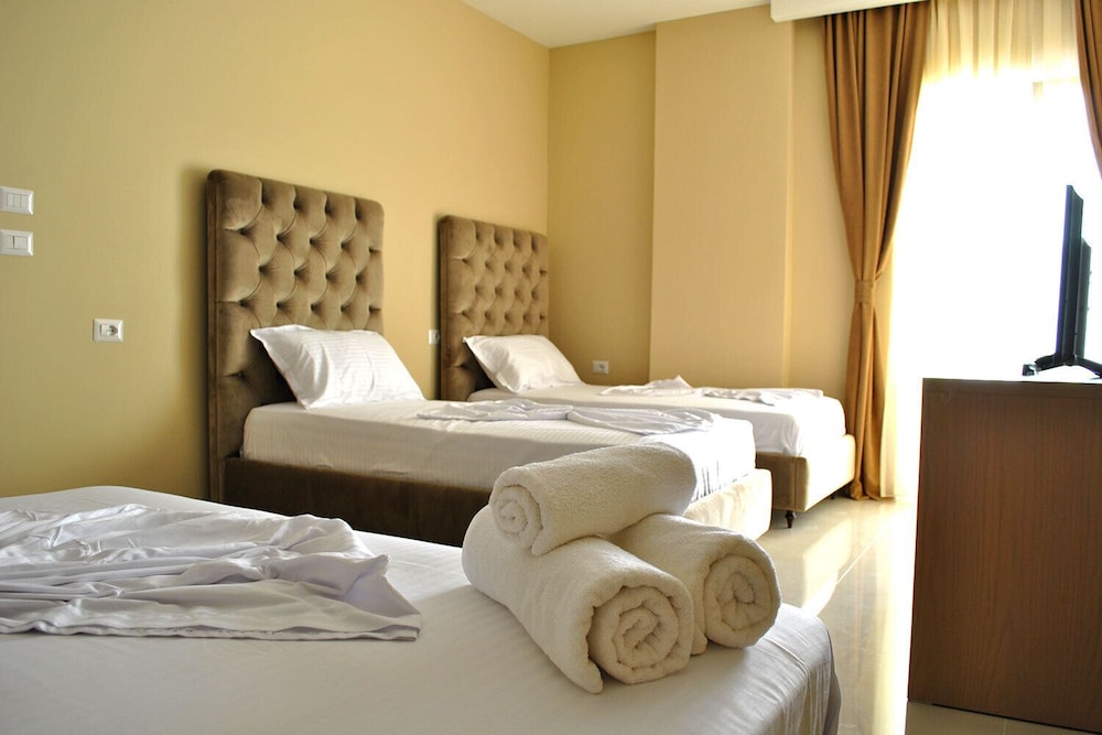 Hotel Frojd 10/22