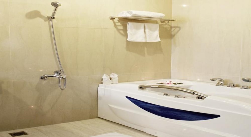 Jasmine Hotel Hue 36/38
