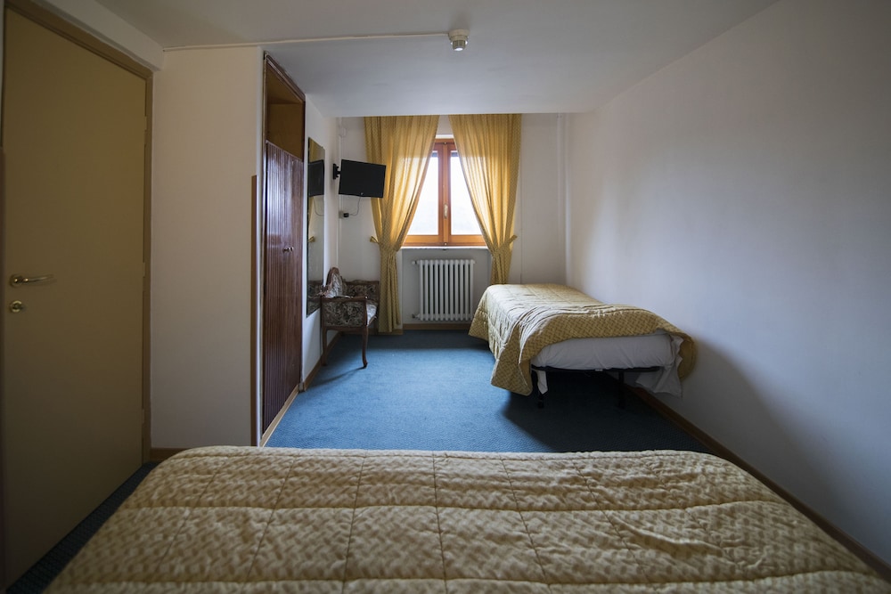 Hotel Pinguino 10/66