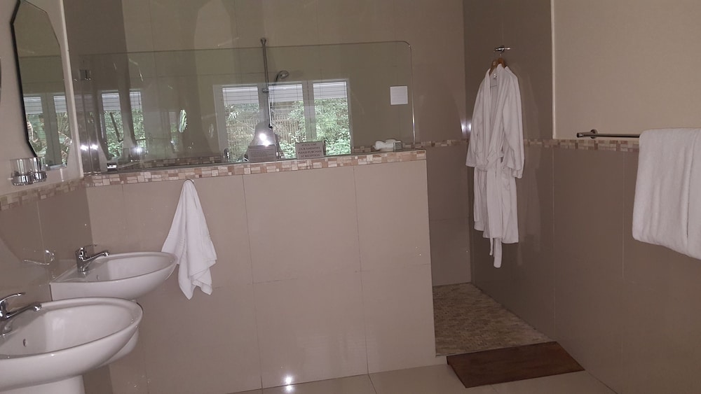 Cinnamon Boutique Guest House 46/50