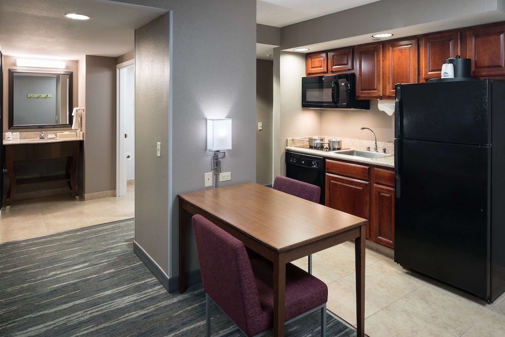 Hampton Inn And Suites Chicago North Shore 31/45