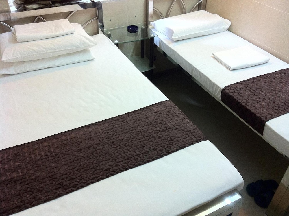 New Grand Guest House 17/30