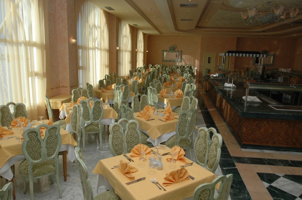 Hotel Royal Jinene 48/68