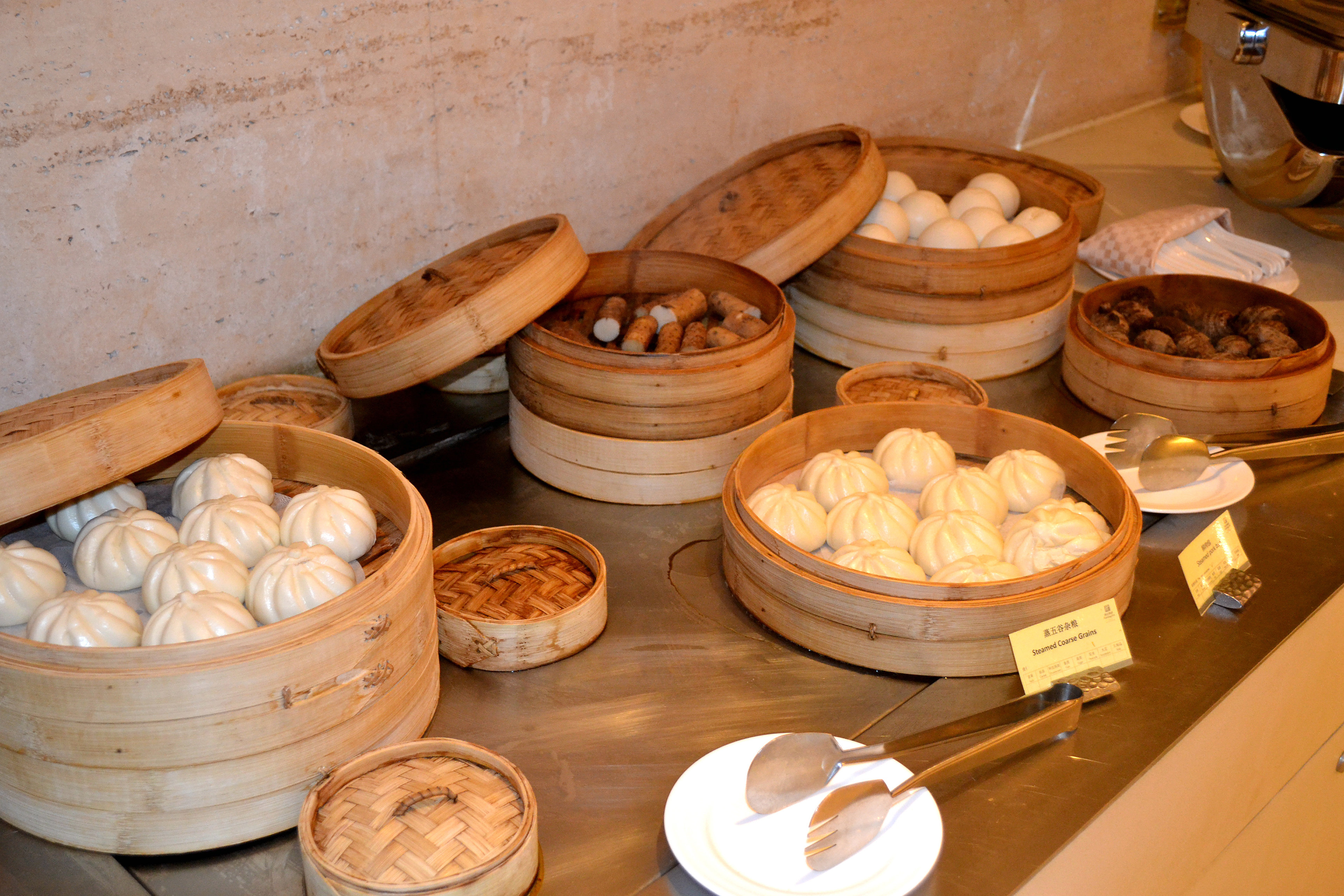 HOLIDAY INN SHANGHAI SONGJIANG 15/42