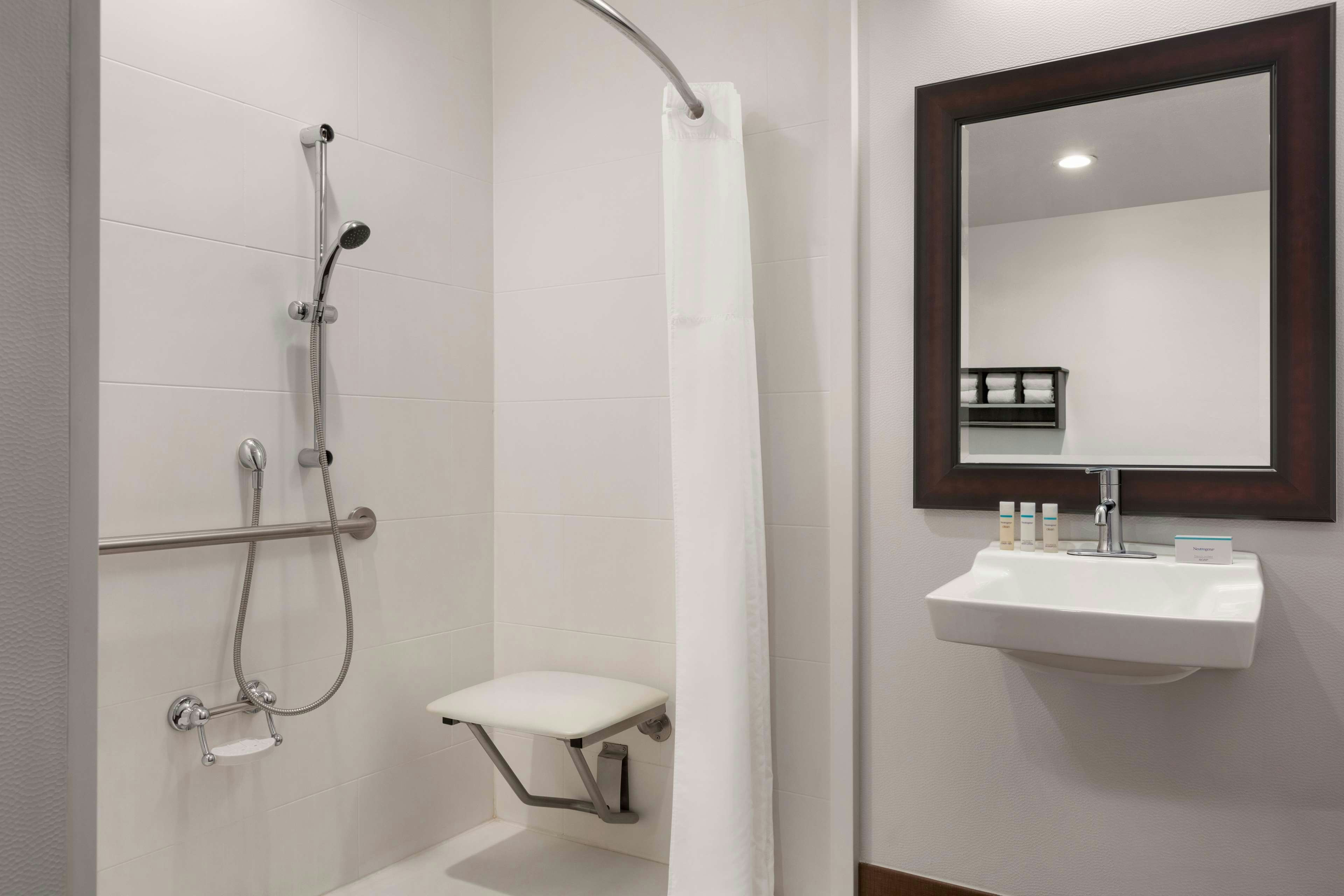 Hampton Inn Denver West-Golden 66/71