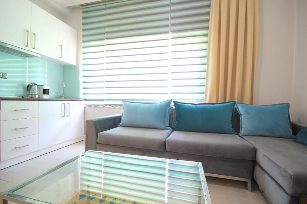Delight Deluxe Apart Hotel 52/72