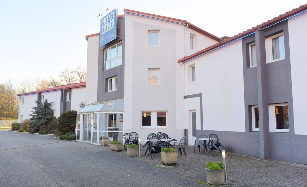 Kyriad Chambery La Ravoire 44/49