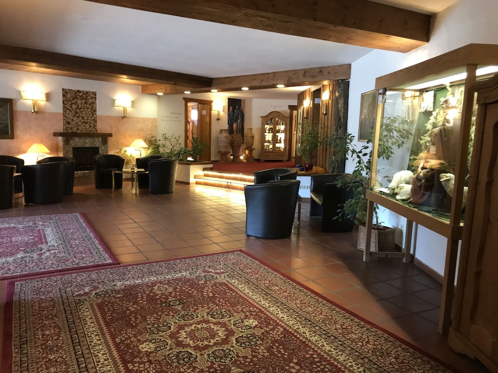 PARKHOTEL SONNENHOF 2/33