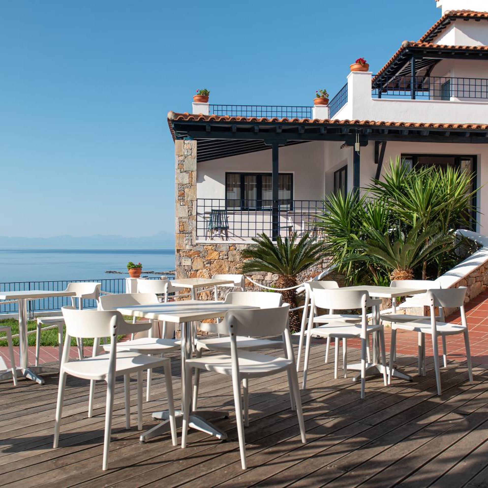Atrium Hotel Alonissos 51/58